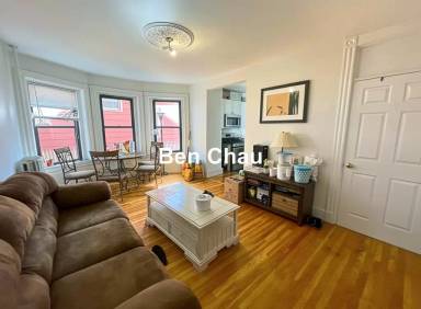 Main picture of 40 Cedar St