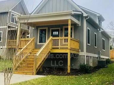 Main picture of 12 Cedar St