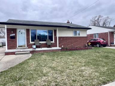 Main picture of 1291 N Selfridge Blvd