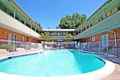 Main picture of 4125 Swiss Ave