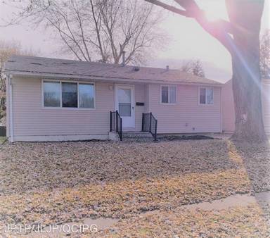 Main picture of 4900 45th Ave