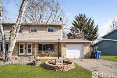 Main picture of 5410 South Ridge Way