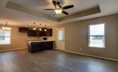 Main picture of 844 S Waco Ave