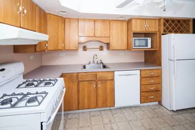 Main picture of 225 Brennen Dr