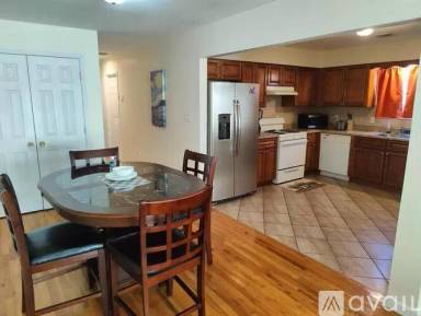 Main picture of 72 Murray St