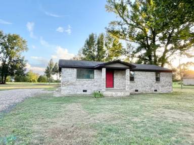 Main picture of 9131 Jacksonville Conway Rd