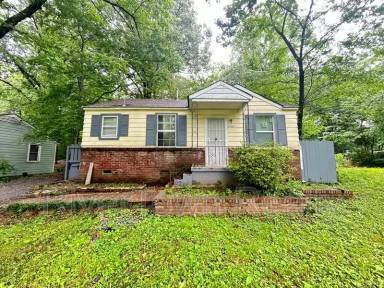 Main picture of 2718 Windsor Pkwy