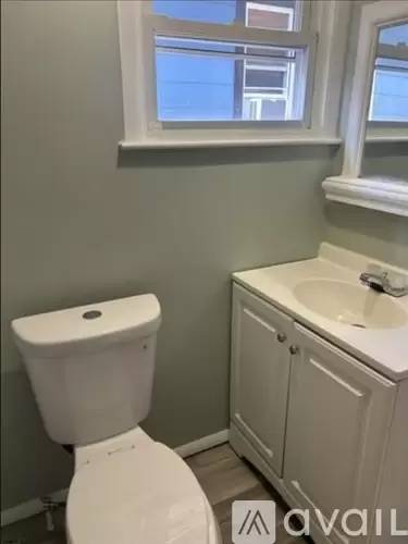Main picture of 32 S Bellevue Ave