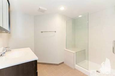 Main picture of 1206 W Wrightwood Ave & 2610 N Racine Ave Apartments