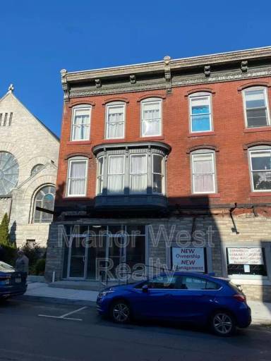 Main picture of 318-320 W Market St