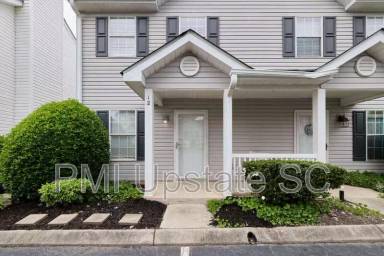 Main picture of 8 Hayfield Ln