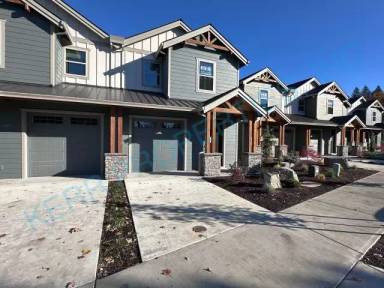Main picture of 39755 Pleasant St
