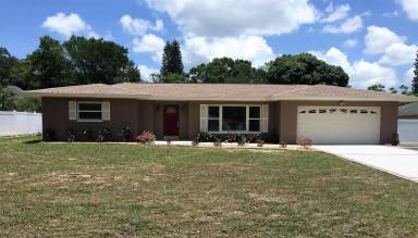 Main picture of 1369 Woodcrest Ave