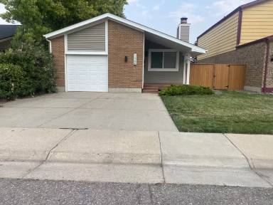Main picture of 11786 Sherman St