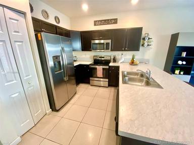 Main picture of 11416 SW 250th St