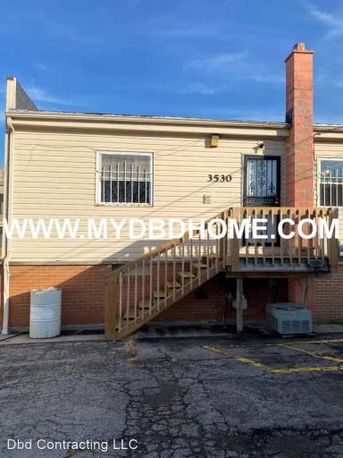 Main picture of 3530 1/2 S Calhoun St