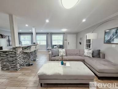 Main picture of 450 Zelda Blvd