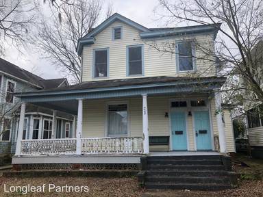 Main picture of 723 E Henry St