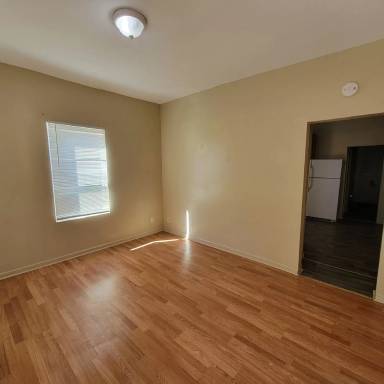 Main picture of 1148 Groff Ave