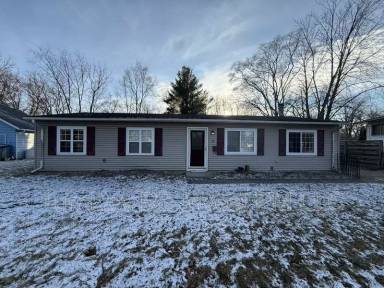 Main picture of 9 Crescent Ct
