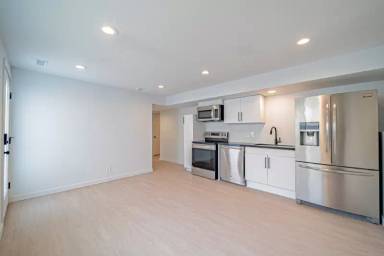 Main picture of 312 W Willow Creek Dr