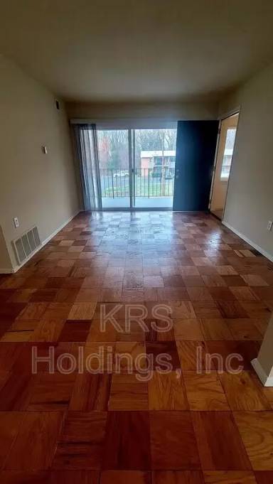 Main picture of Carlisle Apartments