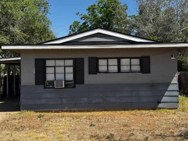 Main picture of 3602 32nd St