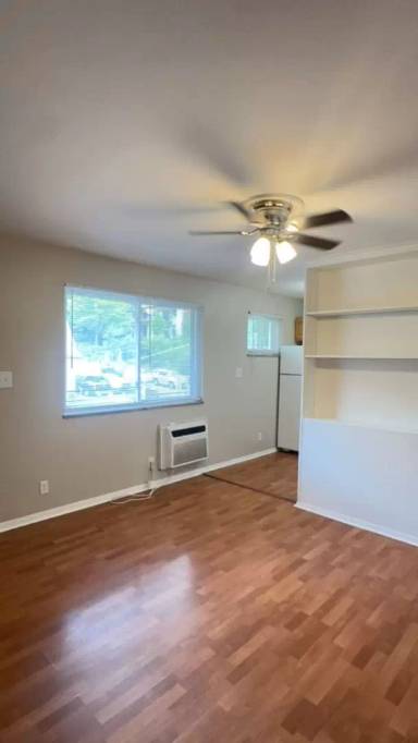 Main picture of 1418 Laurel Ave