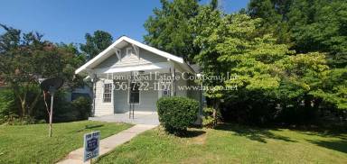 Main picture of 916 N Jackson Ave