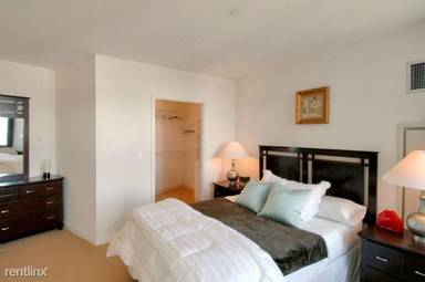 Main picture of 100 - Residences at University Park