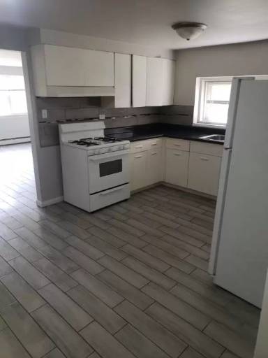 Main picture of 834 S 19th Ave