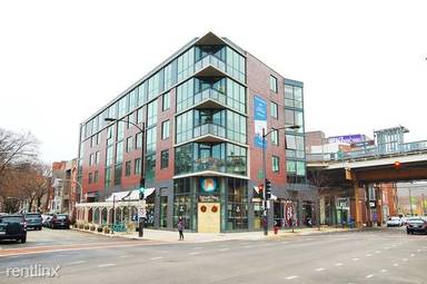 Main picture of 1714 W Roscoe St