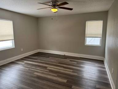 Main picture of 1916 Faraon St