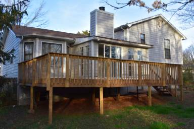 Main picture of 113 Savoy Cir NE