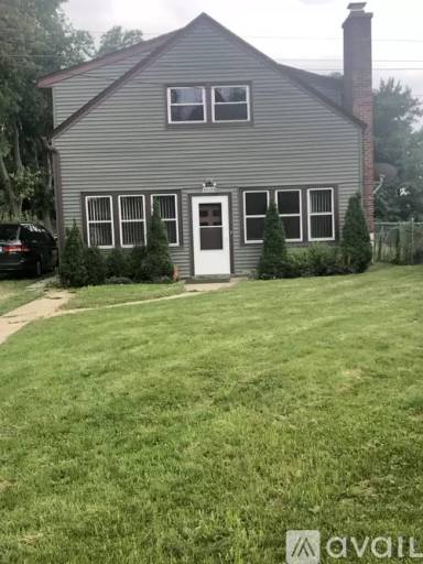 Main picture of 2727 Orchard St