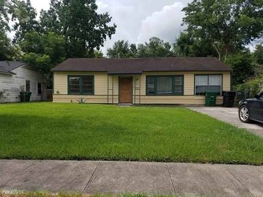 Main picture of 5050 Idaho St