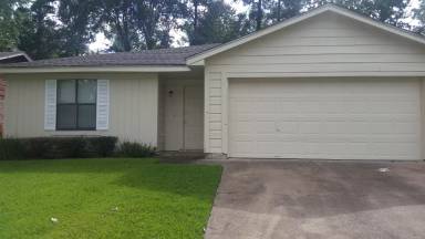 Main picture of 2013 Champions Dr