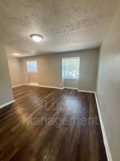 Main picture of 3409 Shanks Ln