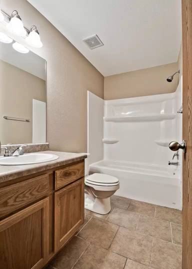 Main picture of 4204 SW Chapelstone Ave - 2