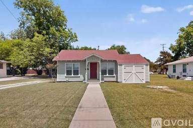 Main picture of 913 17th St