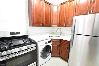 Main picture of 610 W 163rd St