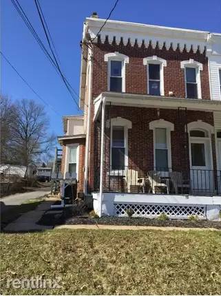 Main picture of 16 S Church St