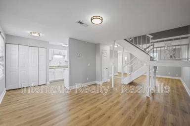 Main picture of 1301 Neelys Bend Rd