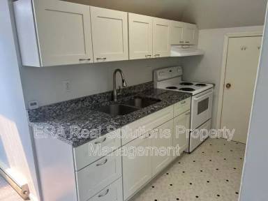 Main picture of 220 Loraine Ave