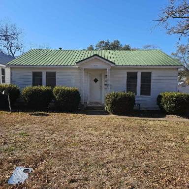 Main picture of 806 Mays St