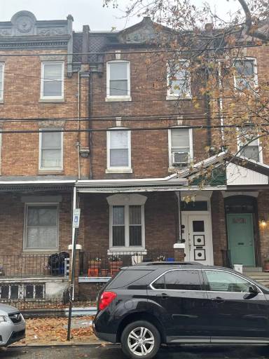 Main picture of 615 N 34th St