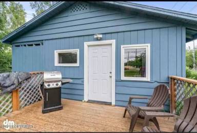 Main picture of 1001 Turpin St