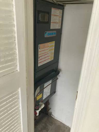 Main picture of 900 S 2nd St