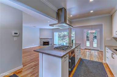 Main picture of 5805 Lemona Ave