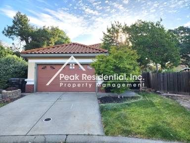 Main picture of 904 Parnell Ct